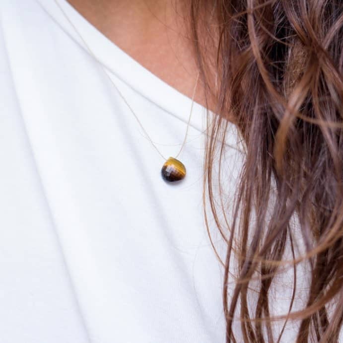 Hálsfesti með tiger's eye. Fyrir styrk og réttlæti!