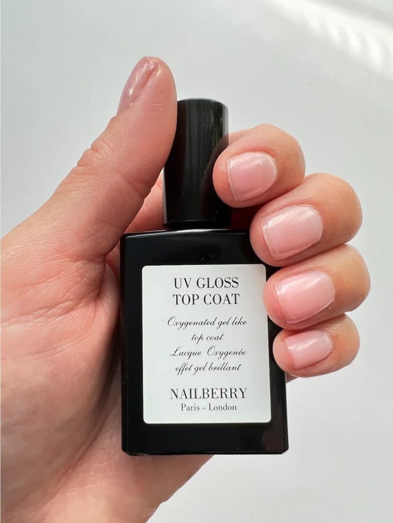 NAILBERRY. Gel yfirlakk sem andar. HALLÓ: Það hefur orðið bylting.
